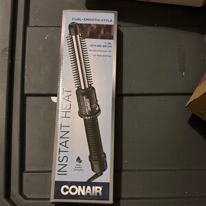 Conair Instant Heat Curl & Smooth Styling Brush - Black